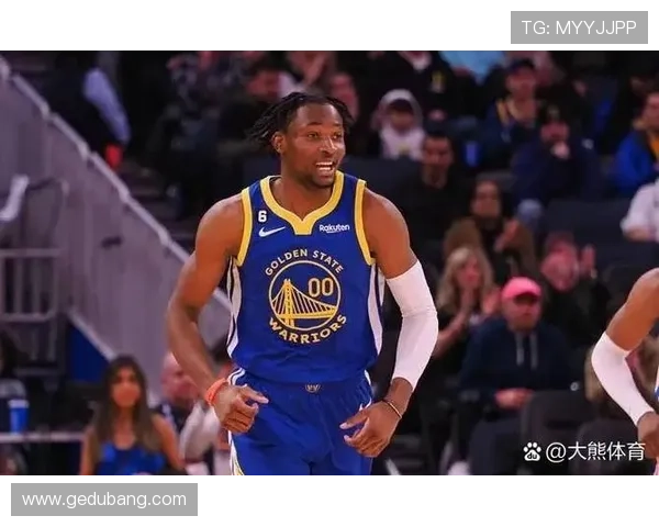 库里谈战胜开拓者的关键因素强调防守带动进攻的重要性 库里谈战胜开拓者的关键因素强调防守带动进攻的重要性